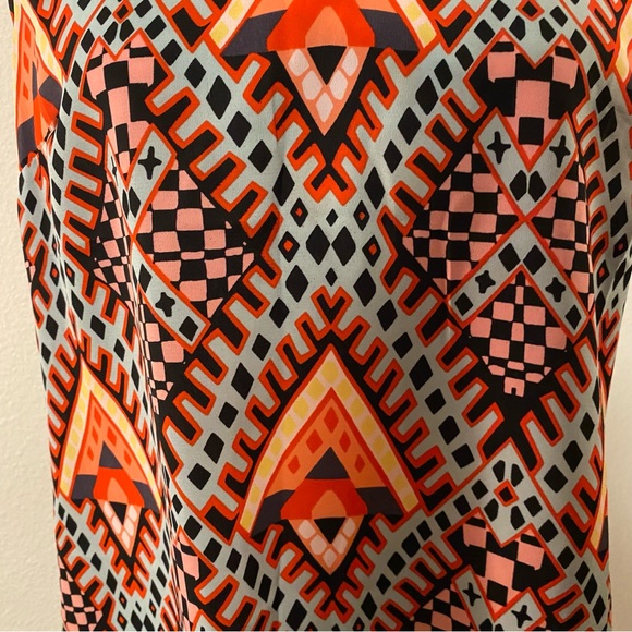 Renee C. Geometric Print Sleeveless V Neck Top - Picture 6 of 10